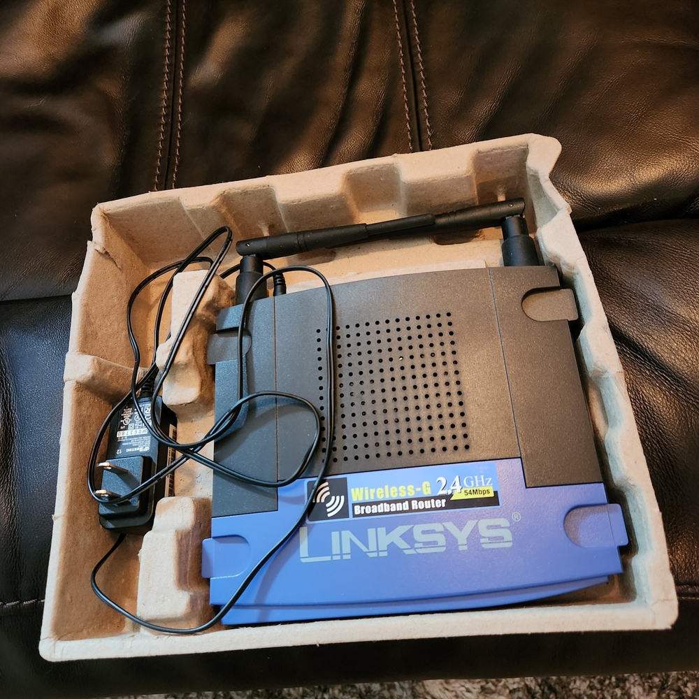 Cosco Linksys Wireless Broadband Router